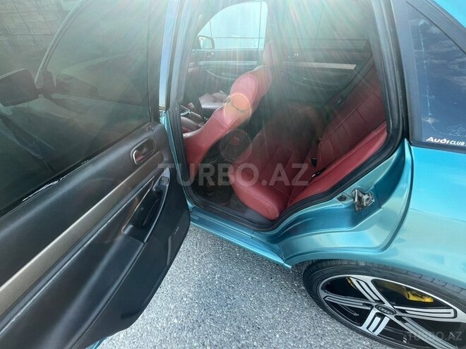 Audi A4-9