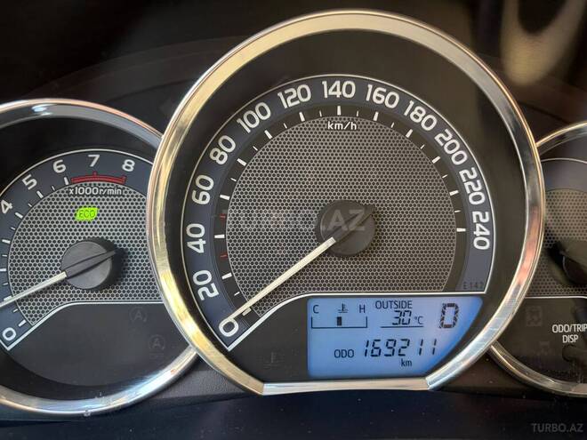 Toyota Corolla-21