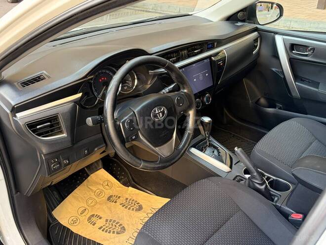 Toyota Corolla-9