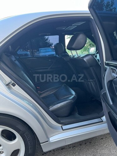 Mercedes E 240-5