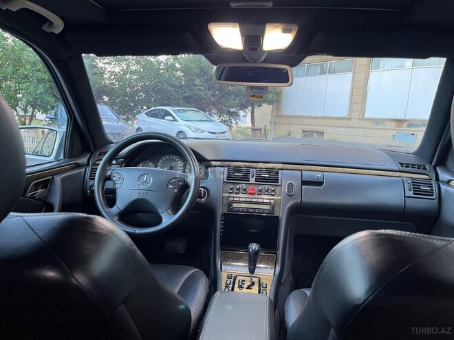 Mercedes E 240-7