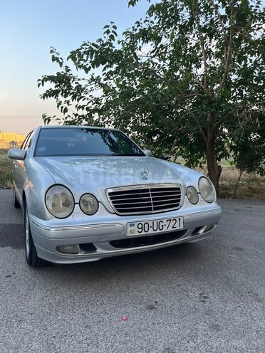 Mercedes E 240-14