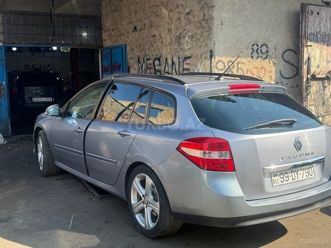 Renault Megane-2