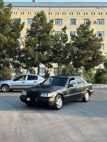 Mercedes C 250-7