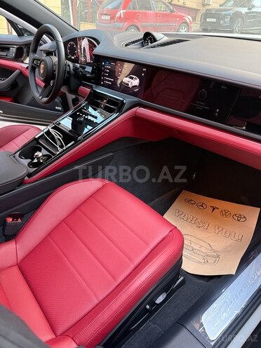 Porsche Panamera 4 E-Hybrid-13