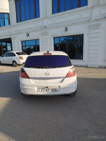 Opel Astra-2