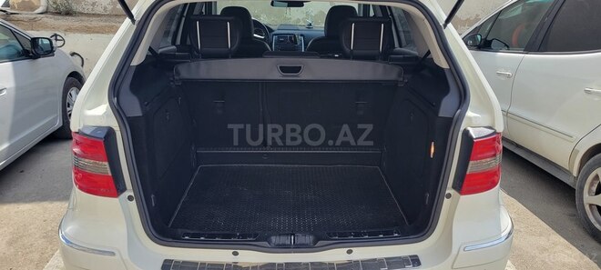 Mercedes B 170-11