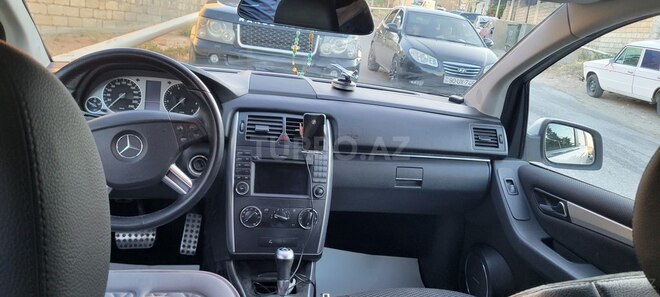 Mercedes B 170-9