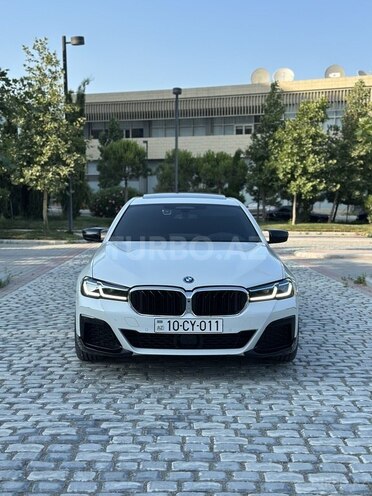 BMW 530e-1