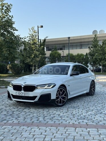BMW 530e-3