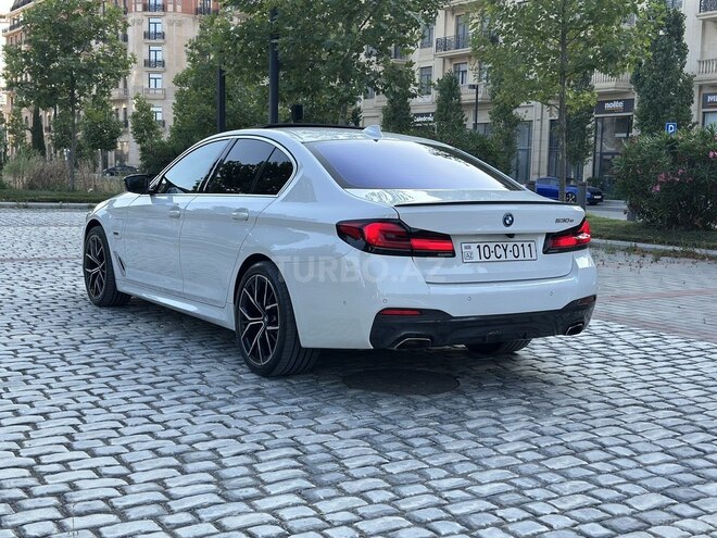 BMW 530e-7