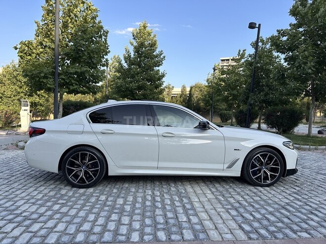 BMW 530e-5
