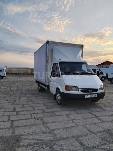 Ford Transit-4