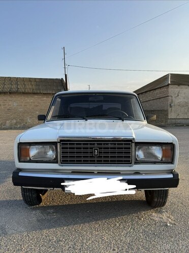 LADA (VAZ) 2107-1