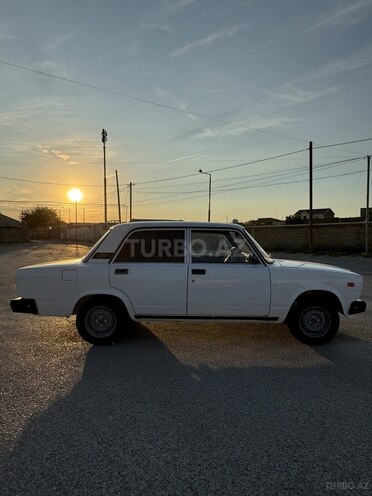 LADA (VAZ) 2107-4