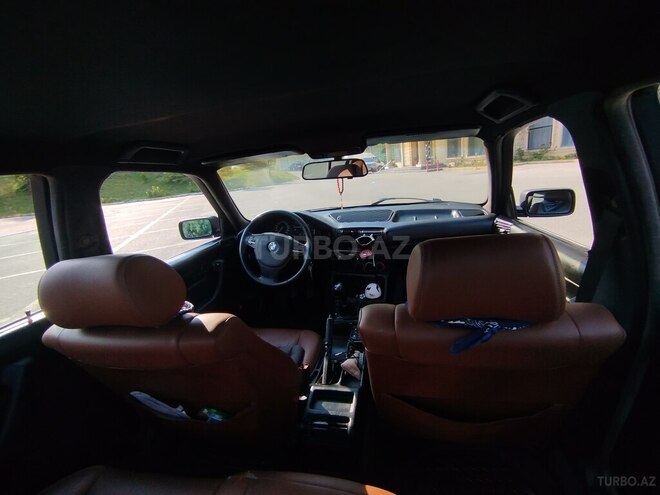 BMW 520-12