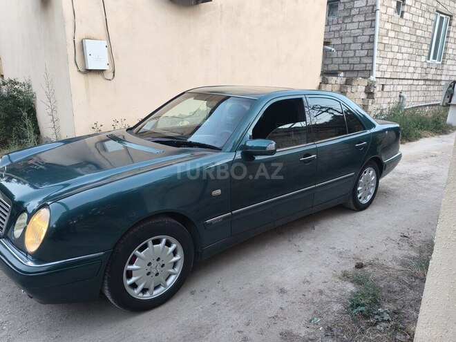 Mercedes E 200-4