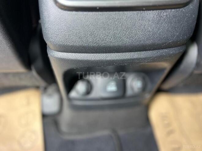Kia Sorento-12