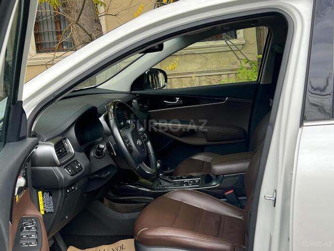 Kia Sorento-9