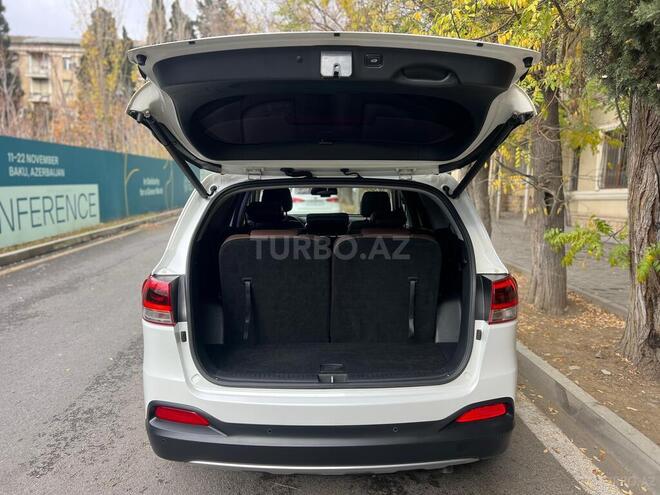 Kia Sorento-21