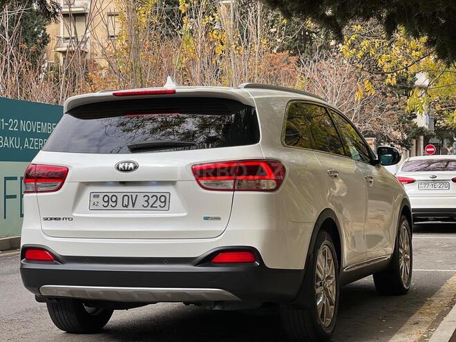 Kia Sorento-7
