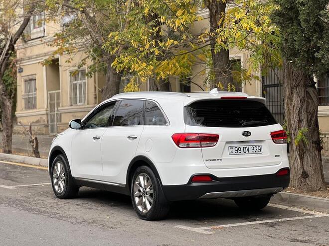 Kia Sorento-8