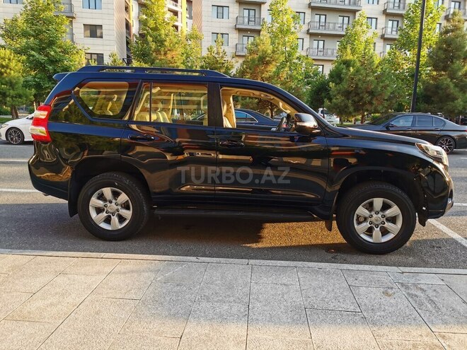 Toyota Land Cruiser Prado-8