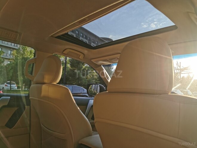 Toyota Land Cruiser Prado-11
