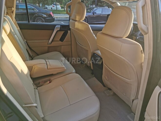 Toyota Land Cruiser Prado-12