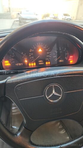 Mercedes C 220-9