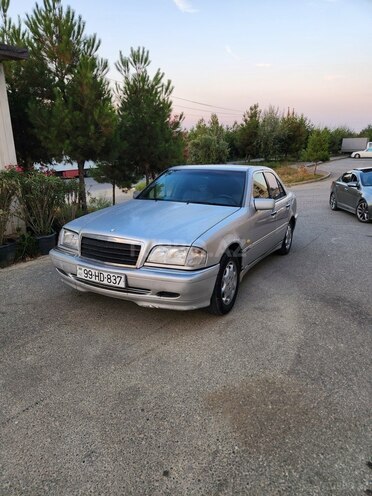 Mercedes C 220-2