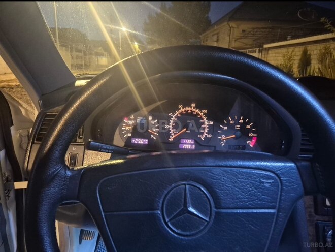Mercedes C 230-6