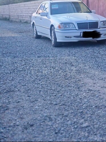 Mercedes C 230-13
