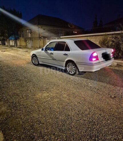 Mercedes C 230-7