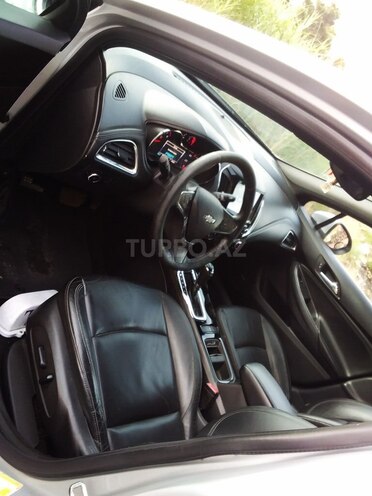 Chevrolet Cruze-9