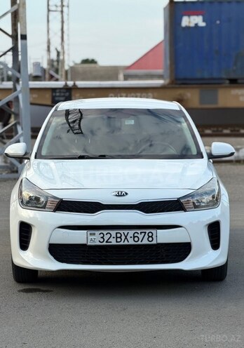 Kia Rio-5