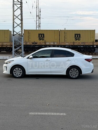 Kia Rio-9