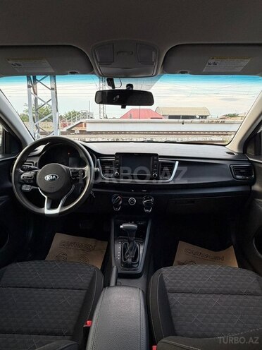 Kia Rio-13