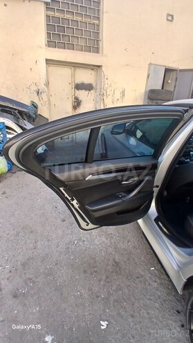 BMW 528-15