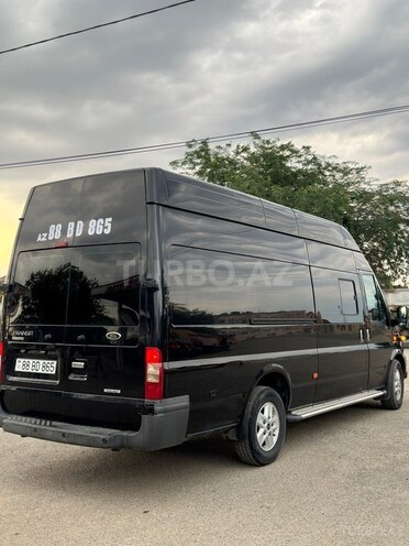 Ford Transit-6