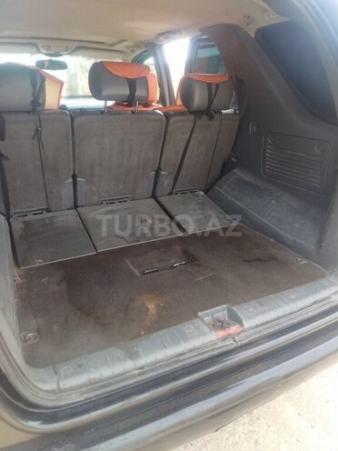 Mercedes ML 320-9