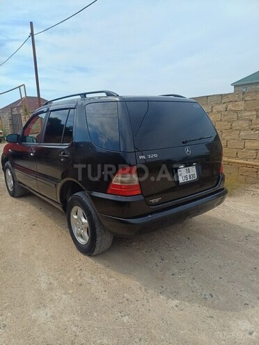 Mercedes ML 320-10