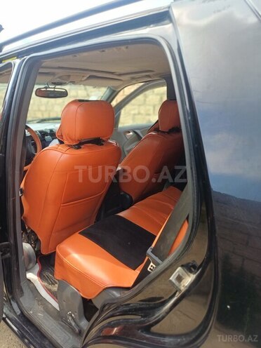 Mercedes ML 320-11