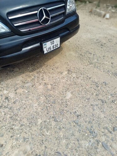 Mercedes ML 320-13