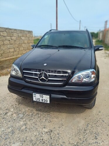 Mercedes ML 320-1