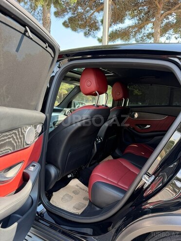Mercedes GLC 300 4MATIC Coupe-10