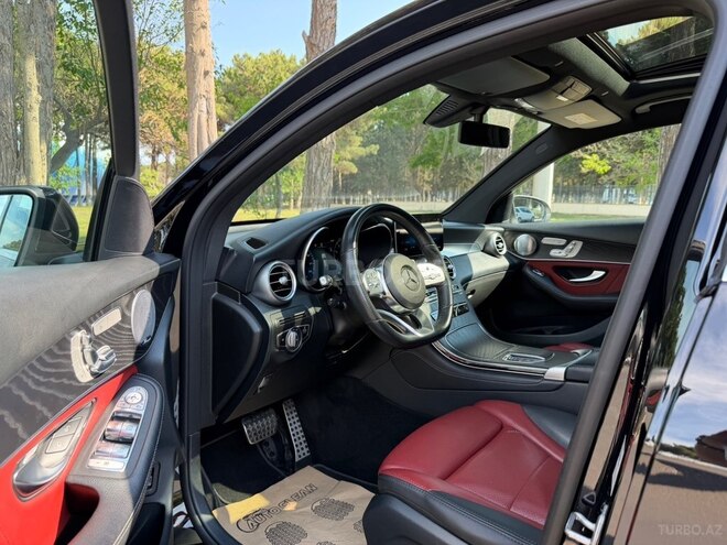 Mercedes GLC 300 4MATIC Coupe-8