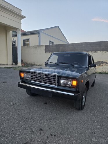 LADA (VAZ) 2107-2