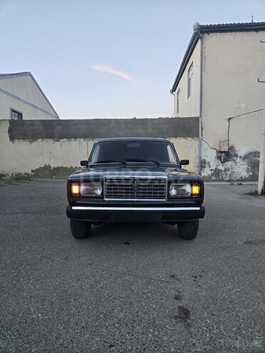 LADA (VAZ) 2107-1