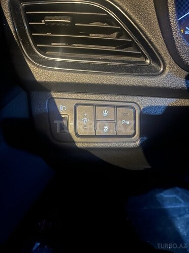 Hyundai Accent-3